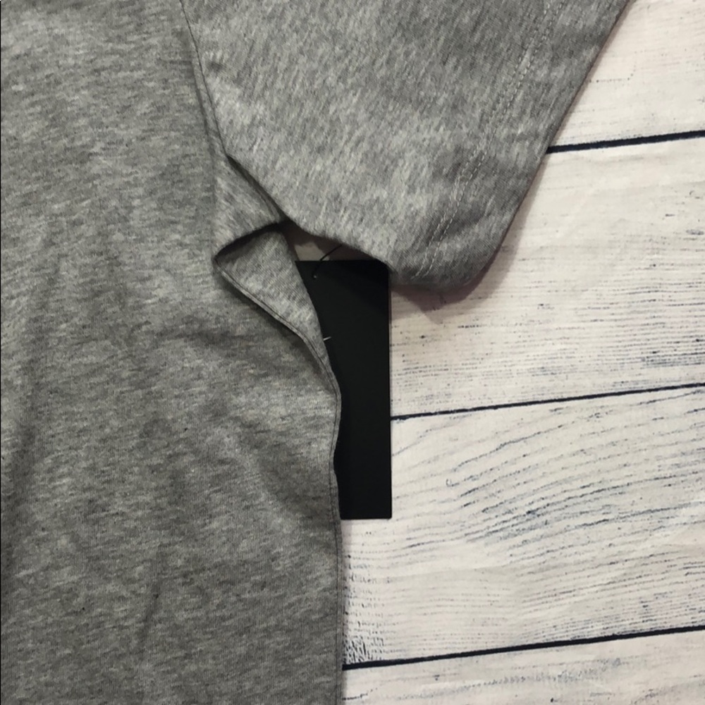 NWT Nike Just Do It Gray Graphic Tee - Picture 5 of 7